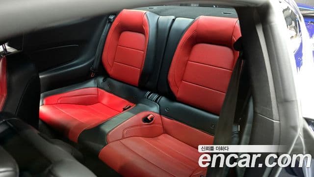 Ford Mustang купе, 2020 12