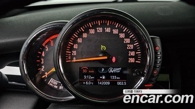 Mini Cooper D 3세대, 2014 8