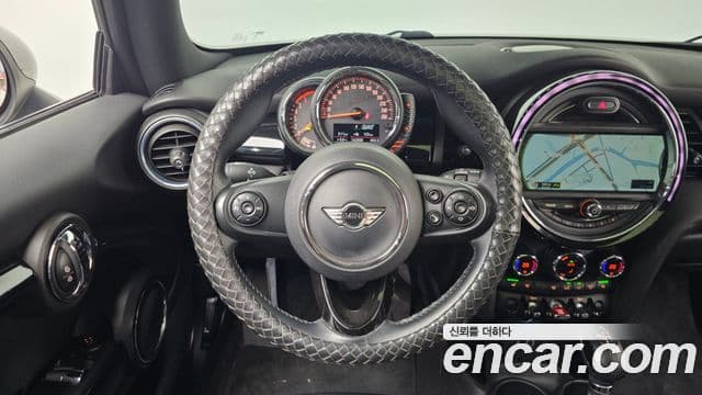 Mini Cooper D 3세대, 2014 13