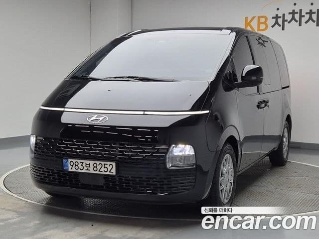 Hyundai Staria Modern, 2022 1