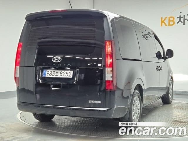 Hyundai Staria Modern, 2022 3