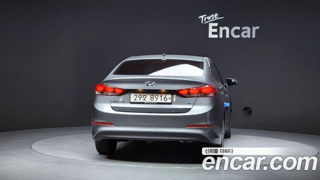 Hyundai Avante AD 1.6 GDI Value Plus, 2018 4