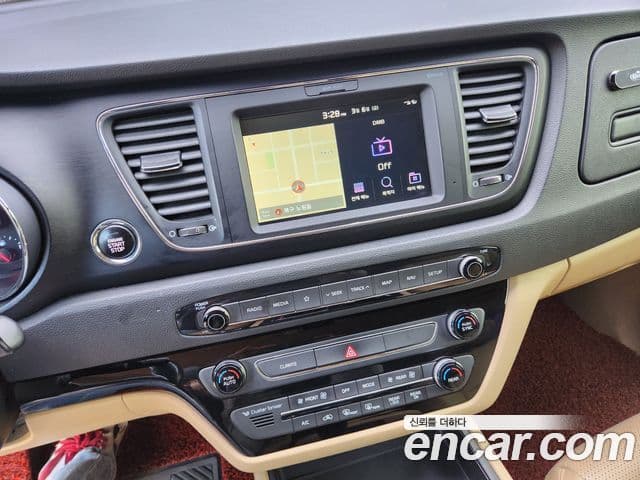 Kia The / новый New Carnival Luxury, 2019 14