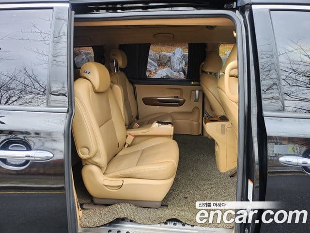 Kia All New Carnival Prestige, 2015 11