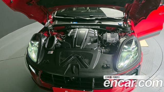 Porsche Macan 95B, 2020 6