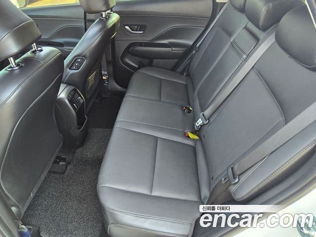 Hyundai Kona гибрид (SX2) Inspiration, 2024 8