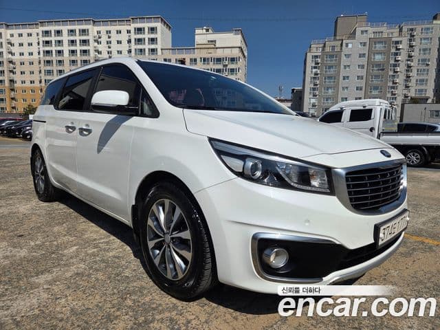 Kia All New Carnival Luxury, 2016 3