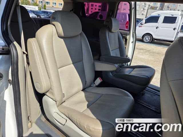 Kia All New Carnival Luxury, 2016 13