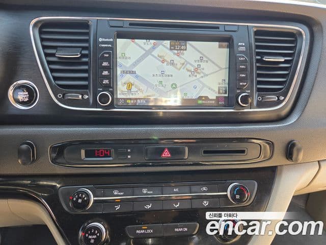 Kia All New Carnival Luxury, 2016 14