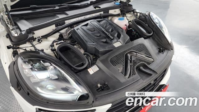 Porsche Macan 95B, 2018 6