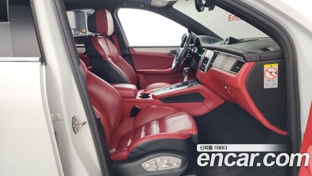 Porsche Macan 95B, 2018 11