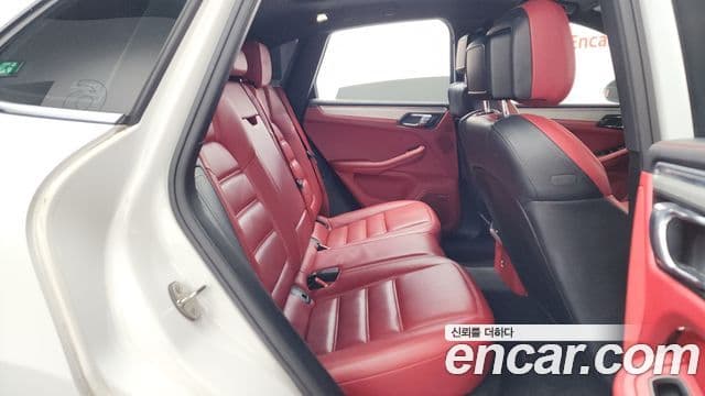 Porsche Macan 95B, 2018 12