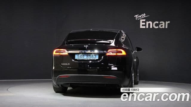 Tesla модель X, 2019 4