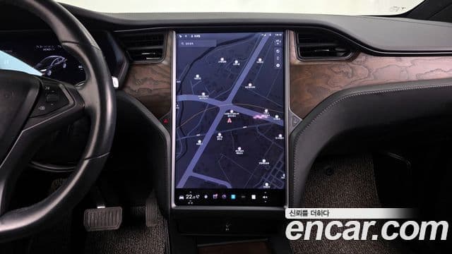 Tesla модель X, 2019 14