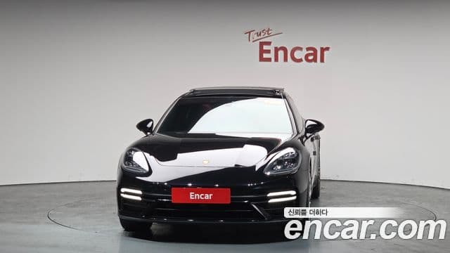 Porsche Panamera (971), 2021 3