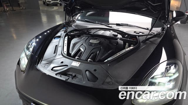 Porsche Panamera (971), 2021 6