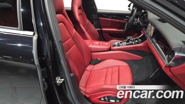 Porsche Panamera (971), 2021 10