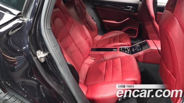 Porsche Panamera (971), 2021 11