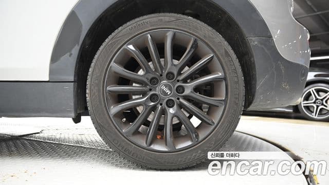 Mini Cooper 클럽맨 2세대, 2023 все фото