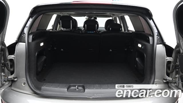 Mini Cooper 클럽맨 2세대, 2023 20