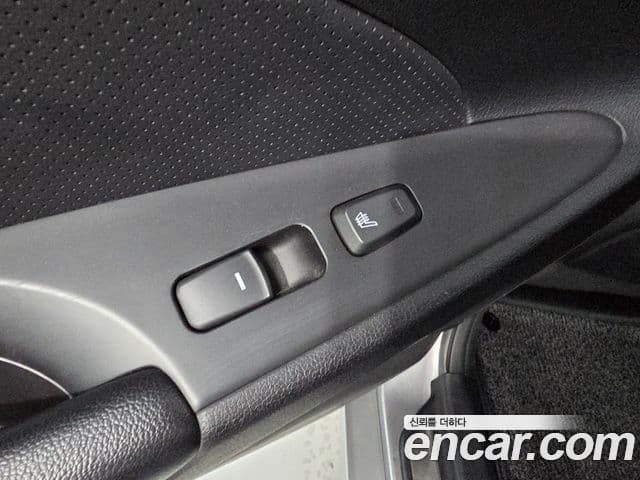 Hyundai YF Sonata топовая версия, 2011 15