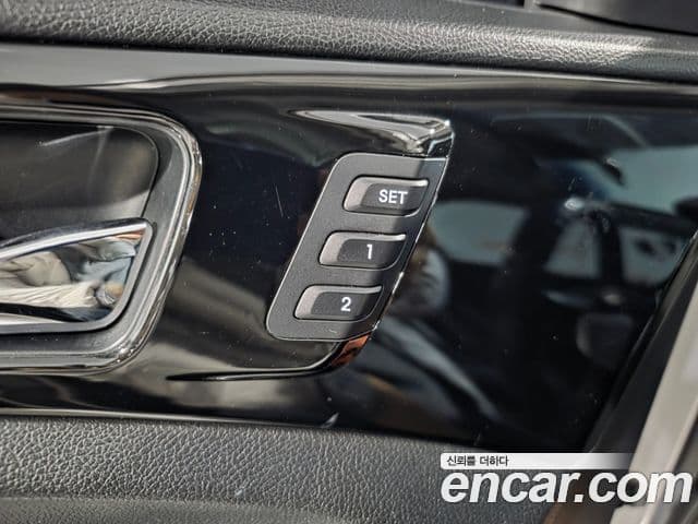 Hyundai YF Sonata топовая версия, 2011 19