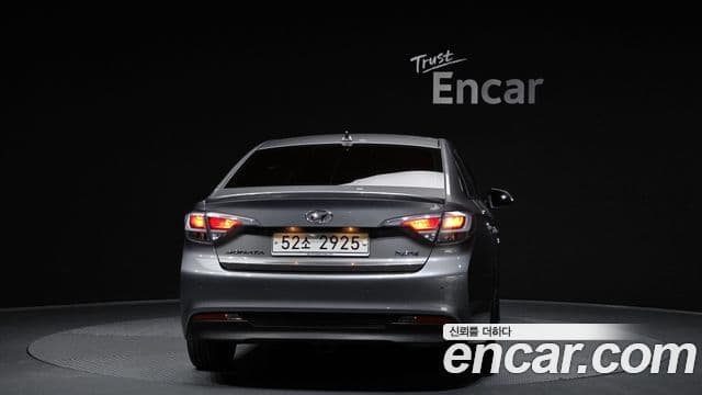 Hyundai LF Sonata гибрид Smart, 2017 4