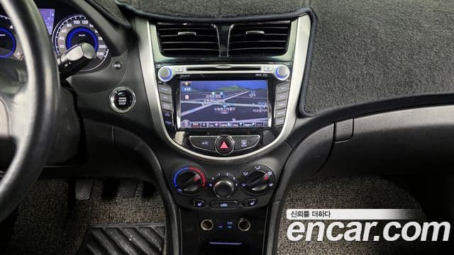 Hyundai Accent(новый кузов / новое поколение) Modern, 2015 14