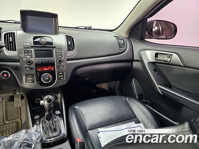 Kia Forte Eco Plus, 2012 10