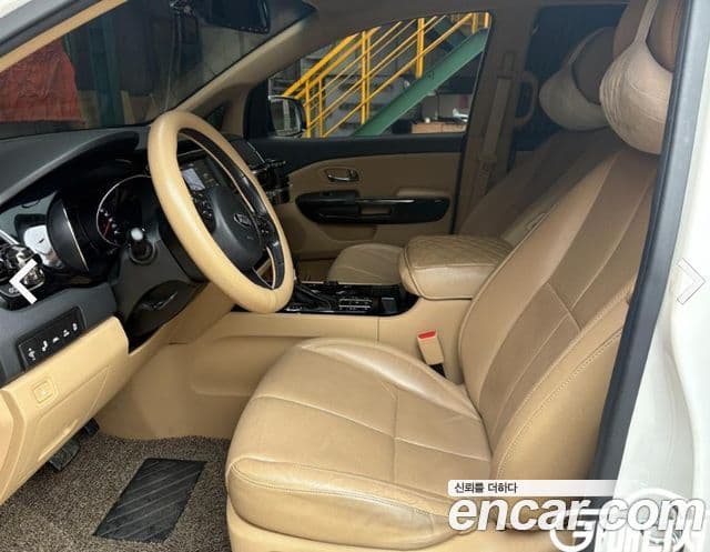 Kia The / новый New Carnival Noblesse Special, 2019 9