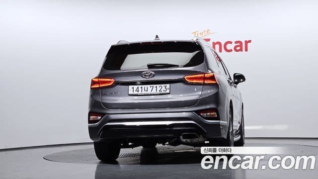 Hyundai Santa Fe TM Inspiration, 2020 4