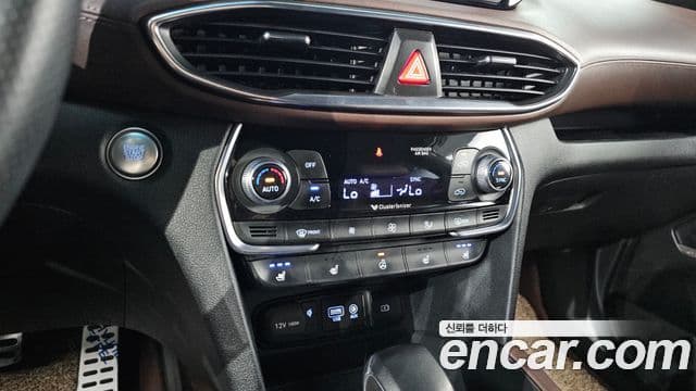 Hyundai Santa Fe TM Inspiration, 2020 17