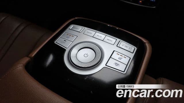 Genesis G80 (RG3) бензин 2.5 турбо 2WD, 2021 19