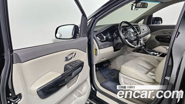 Kia All New Carnival Noblesse, 2017 10