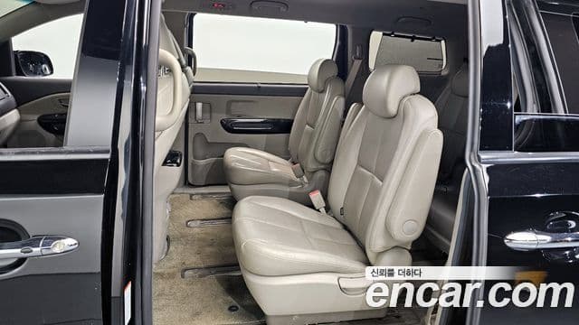 Kia All New Carnival Noblesse, 2017 11