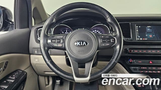 Kia All New Carnival Noblesse, 2017 15
