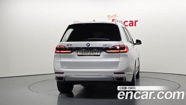 BMW X7 (G07) xDrive 40d Design Pure Excellence 6인승, 2023 4