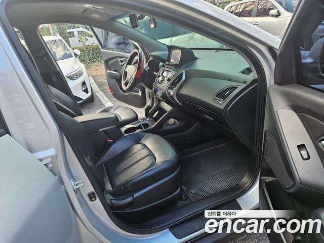 Hyundai Tucson ix Modern, 2013 9