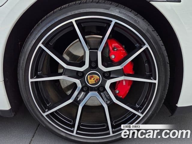 Porsche 타이칸 4S, 2024 8