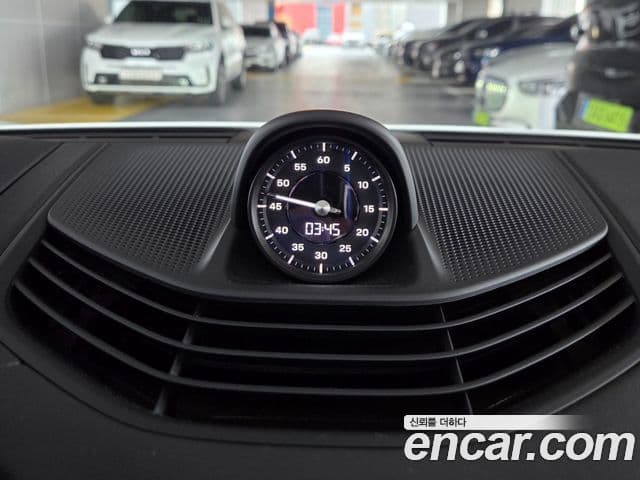 Porsche 타이칸 4S, 2024 11