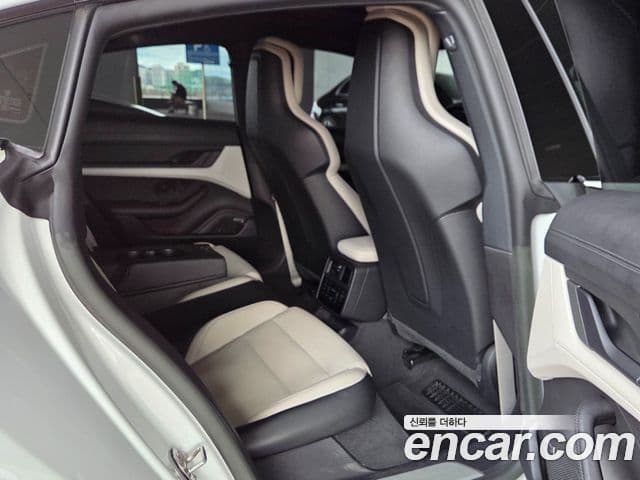 Porsche 타이칸 4S, 2024 19