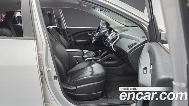 Hyundai Tucson ix Deluxe, 2013 10