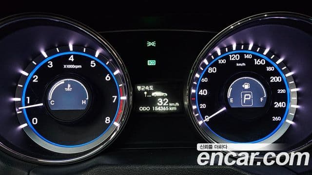 Hyundai YF Sonata LPI Luxury(для людей с инвалидностью), 2012 8