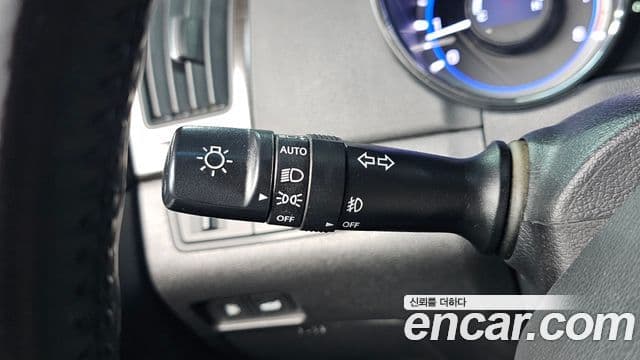 Hyundai YF Sonata LPI Luxury(для людей с инвалидностью), 2012 13