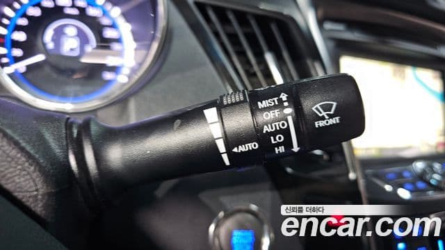 Hyundai YF Sonata LPI Luxury(для людей с инвалидностью), 2012 14