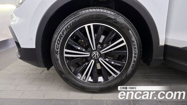 Volkswagen Tiguan 2세대 Premium, 2023 все фото