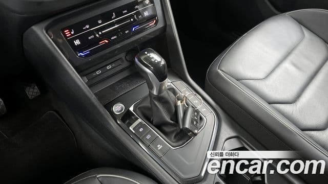 Volkswagen Tiguan 2세대 Premium, 2023 9