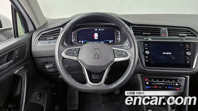 Volkswagen Tiguan 2세대 Premium, 2023 13