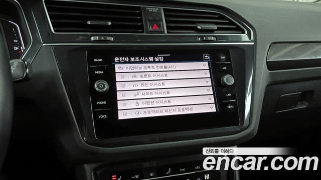 Volkswagen Tiguan 2세대 Premium, 2023 16