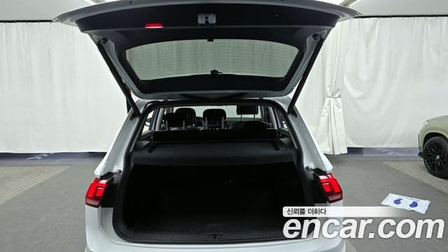 Volkswagen Tiguan 2세대 Premium, 2023 20